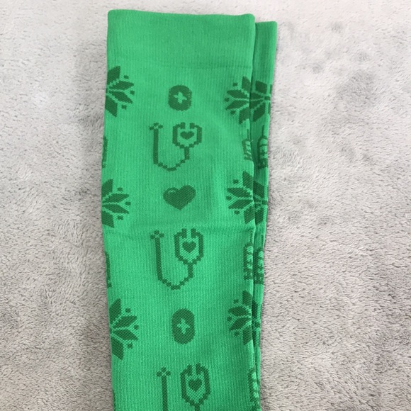 Figs 2 Pairs of Ladies Compression Knee High Socks Size L - Picture 4 of 7